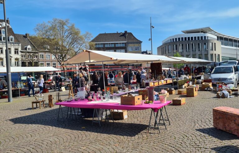 Koopzondag: Hart van Uden is open! — markt-eten in Uden