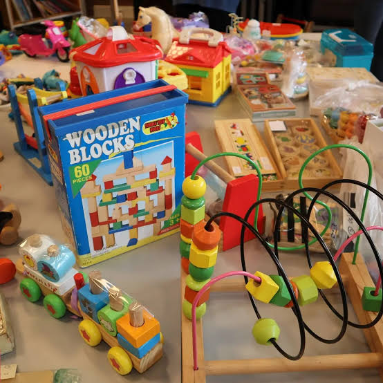 Kinderkleding- en speelgoedbeurs — familie-kids in Uden